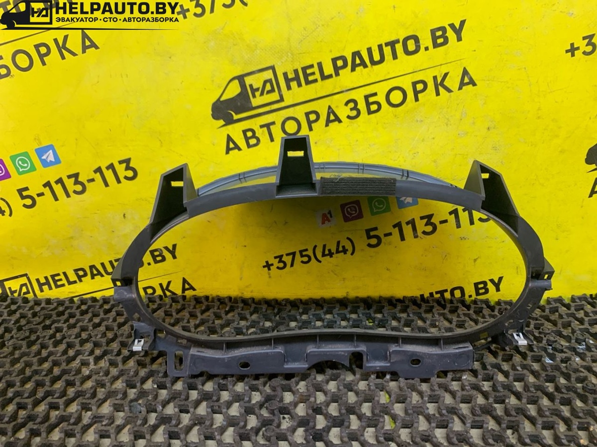 Рамка панели приборов к Dacia Sandero 2008