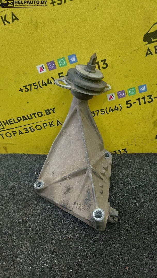 Балка под КПП к Renault  2003