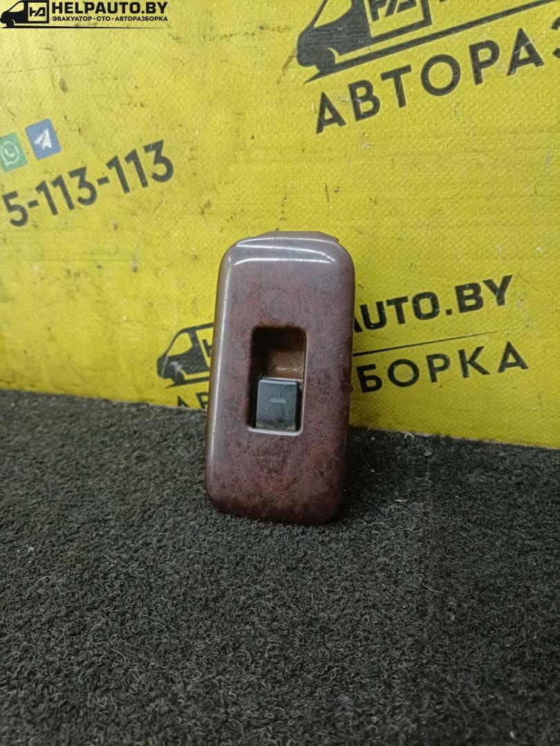 Кнопка  к Nissan Maxima 1997