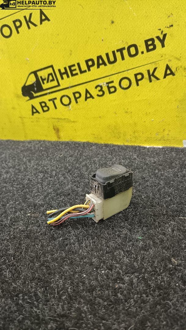 Кнопка  к Alfa Romeo 146 1996