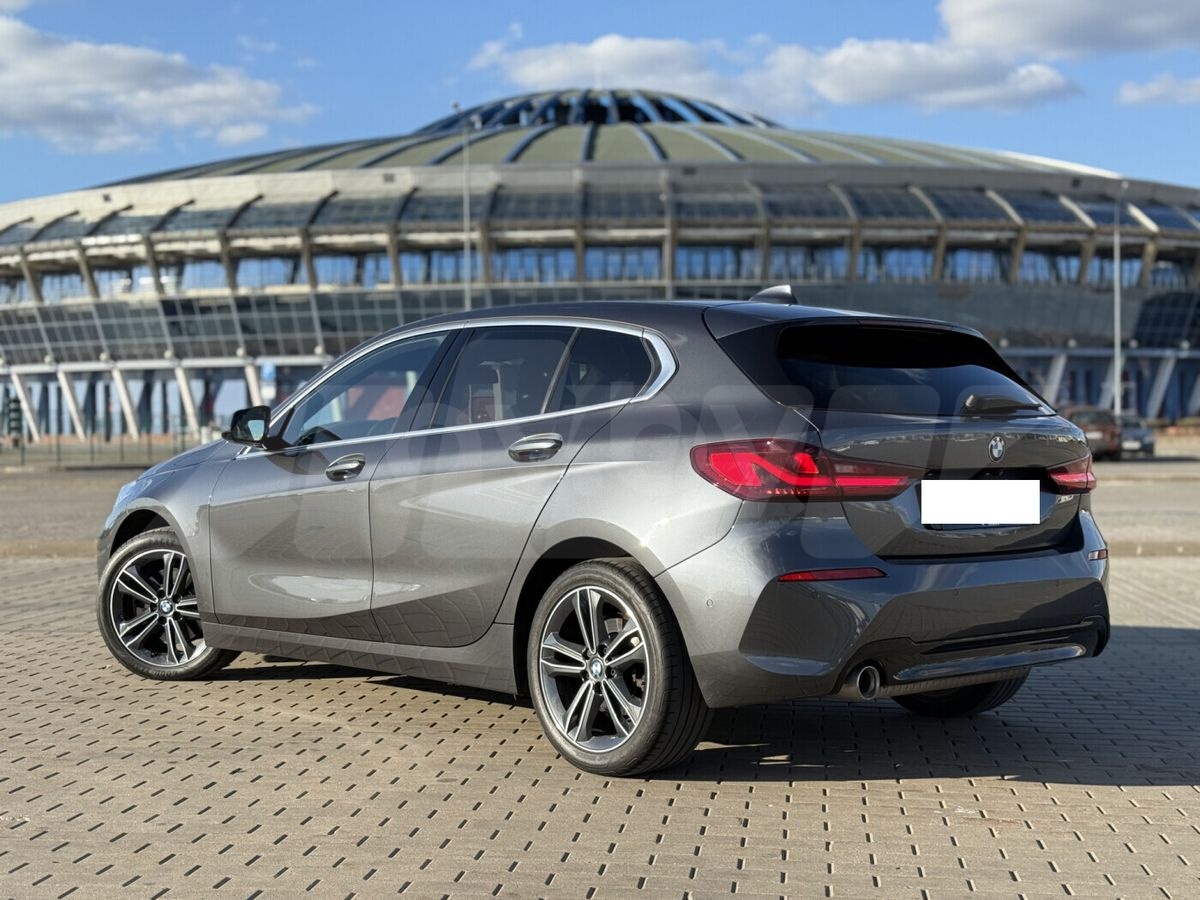 BMW 1 series III (F40), 2020