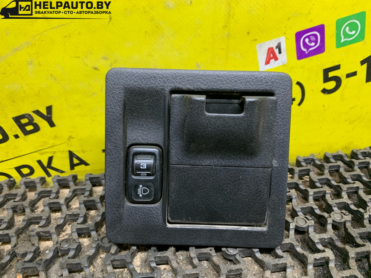 Кнопка  к Mazda Xedos 9 1996