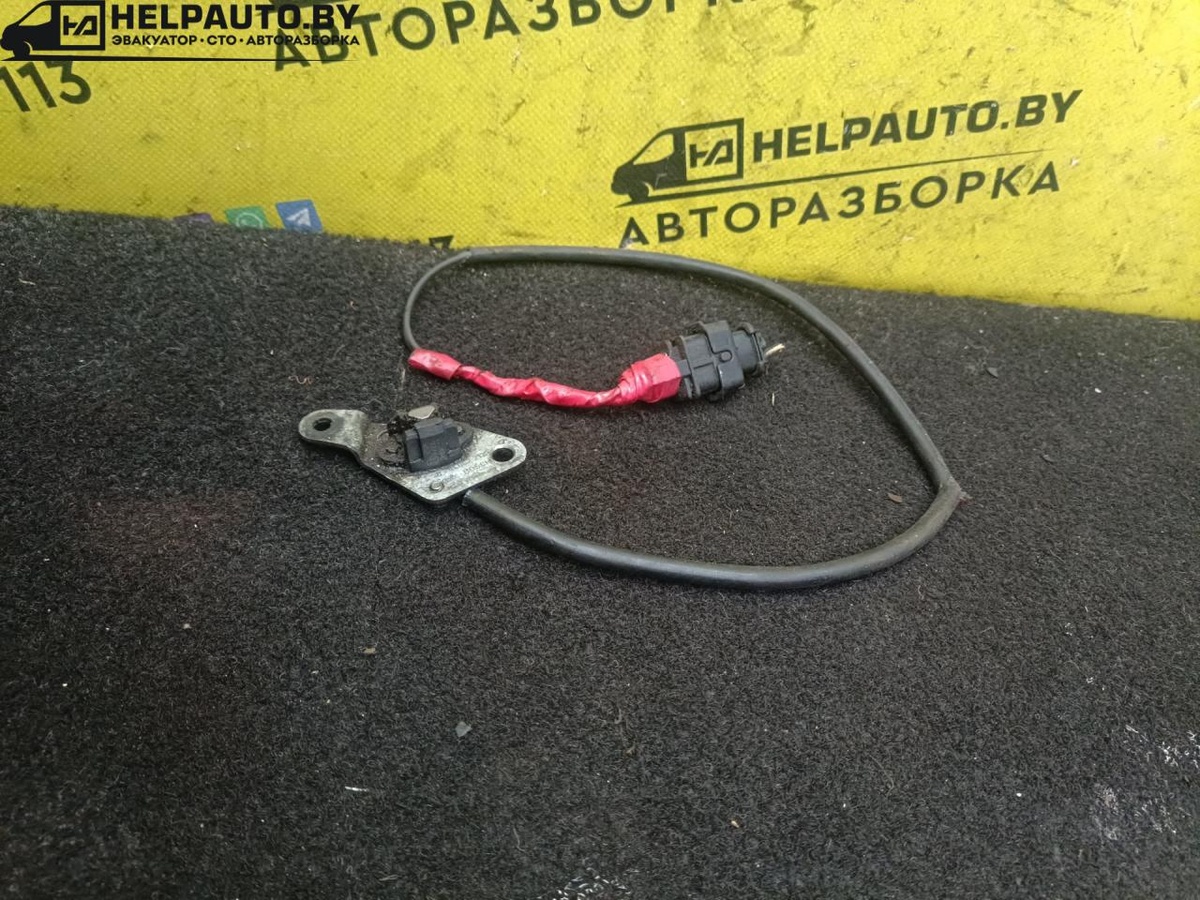 Датчик распредвала к Alfa Romeo 156 1999
