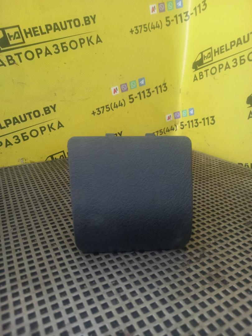 Пепельница к Citroen Xantia 2001