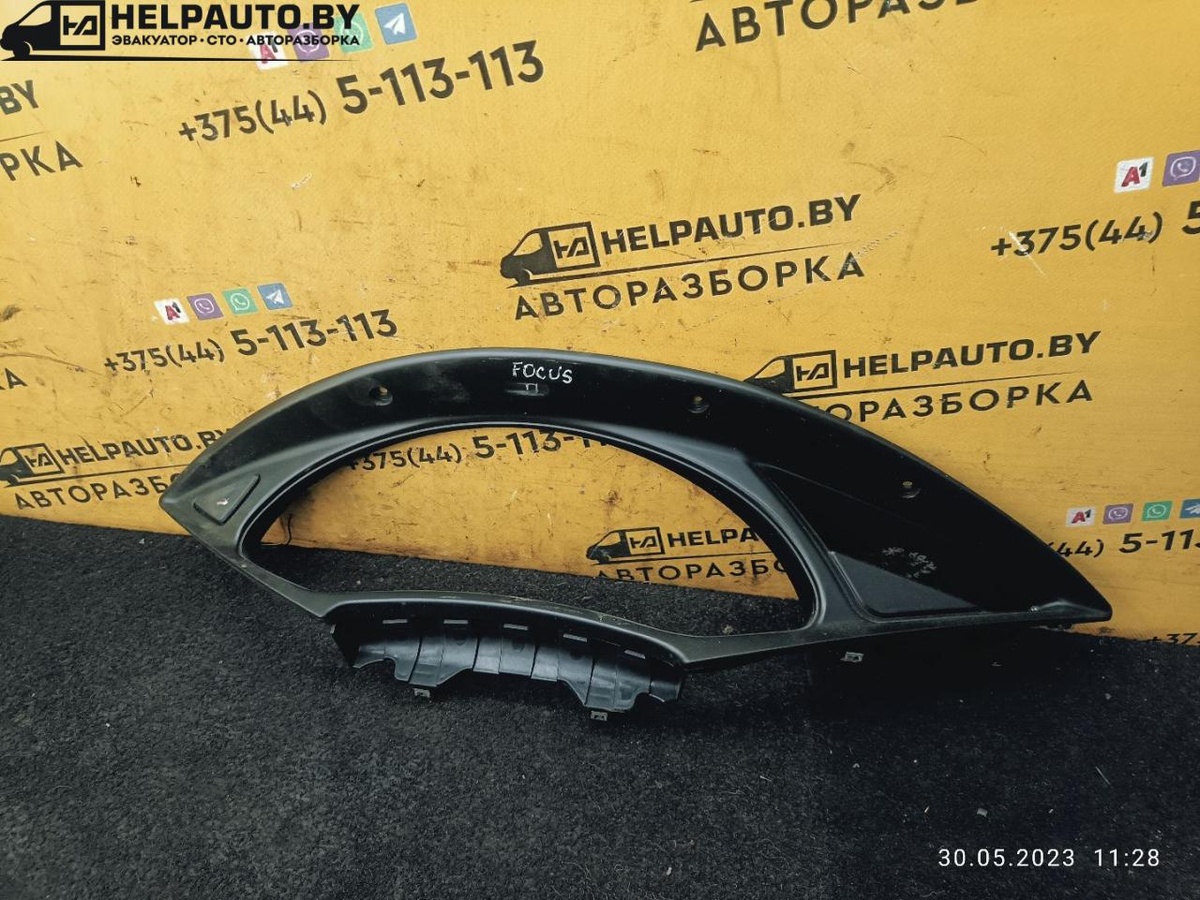 Рамка панели приборов к Ford Focus 2003