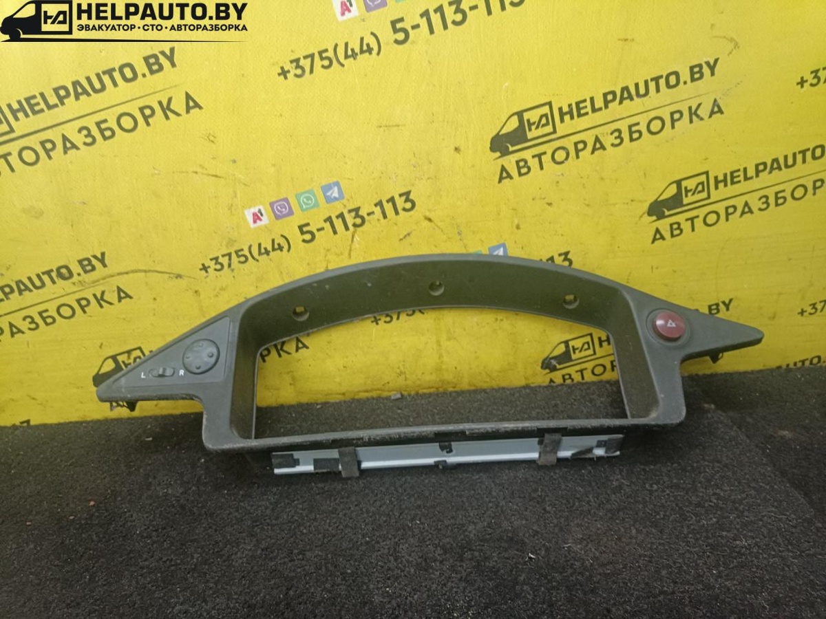 Рамка панели приборов к Kia Sephia 1993