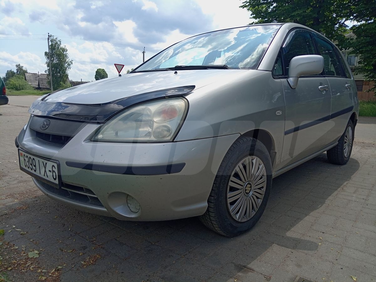 Suzuki Liana I, 2001