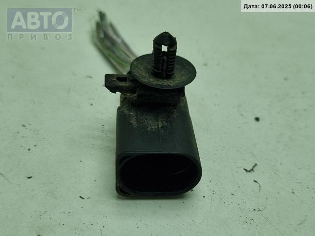 Разъем AUX / USB к Skoda  2005