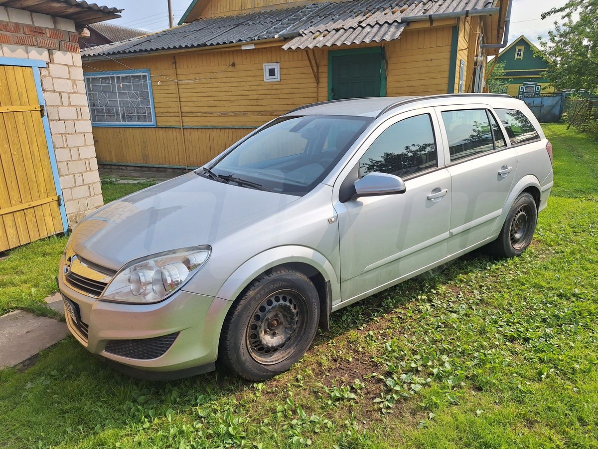 Opel Astra J, 2009