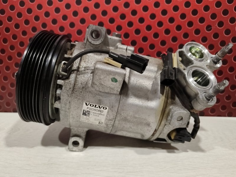 Компрессор кондиционера к Volvo S60 2020