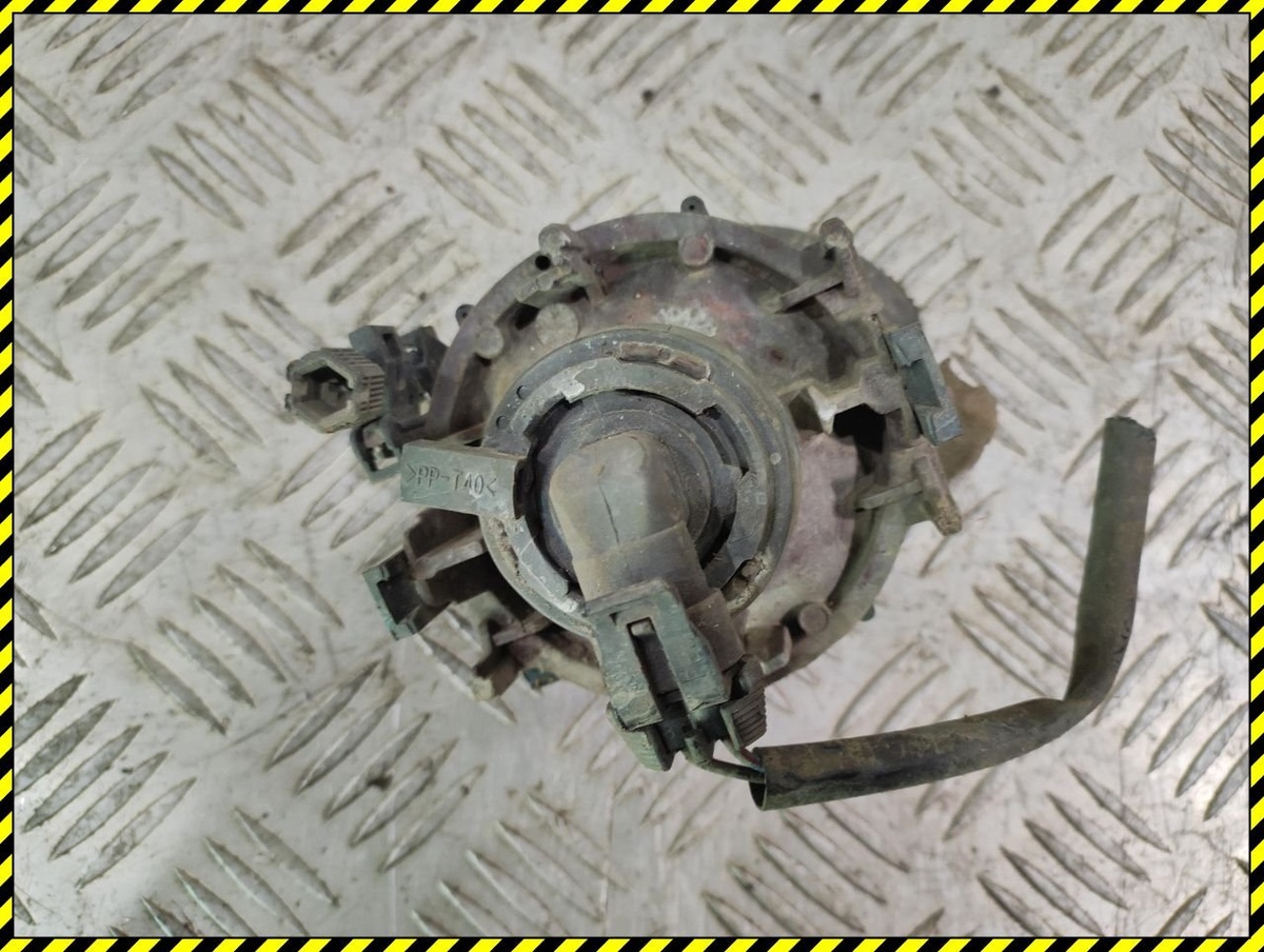 Фара противотуманная левая к Rover 45 2000