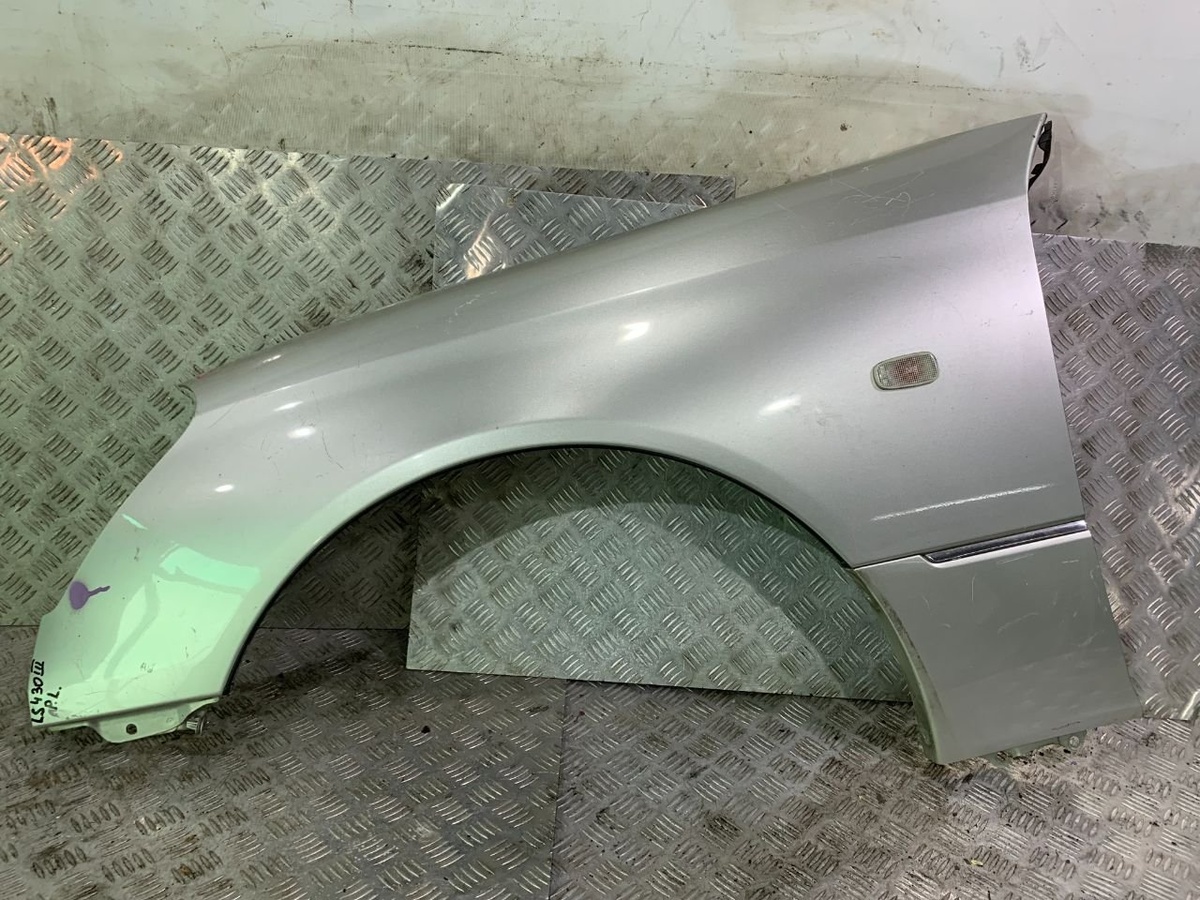 Крыло переднее левое к Lexus LS 2001