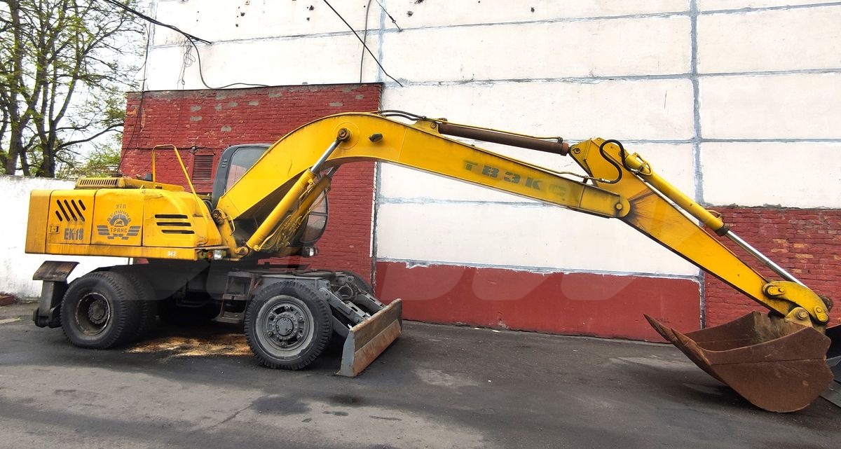 колёсный экскаватор ТВЭКС ЕК-18 2007