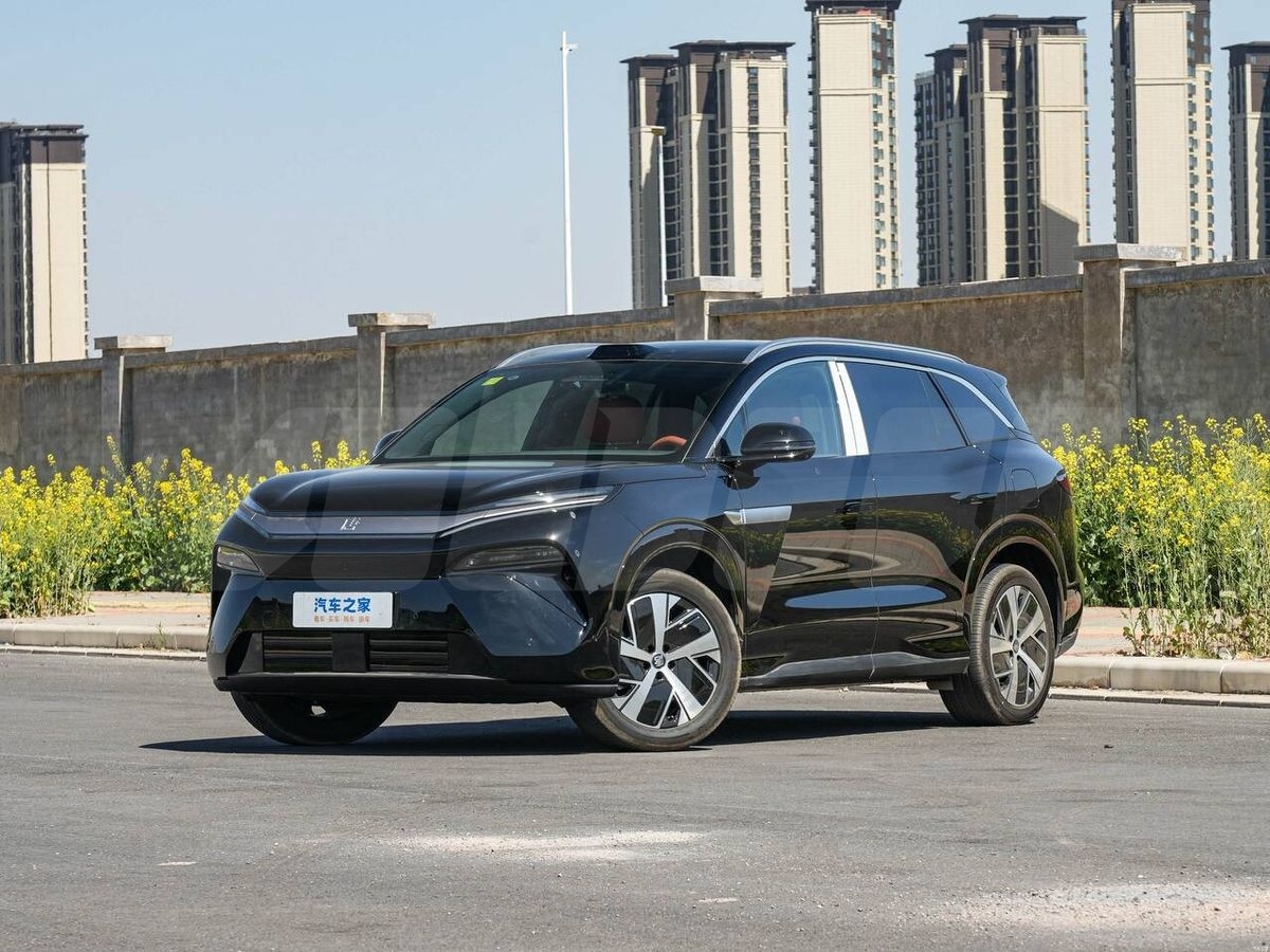 BYD Tang L I, 2025