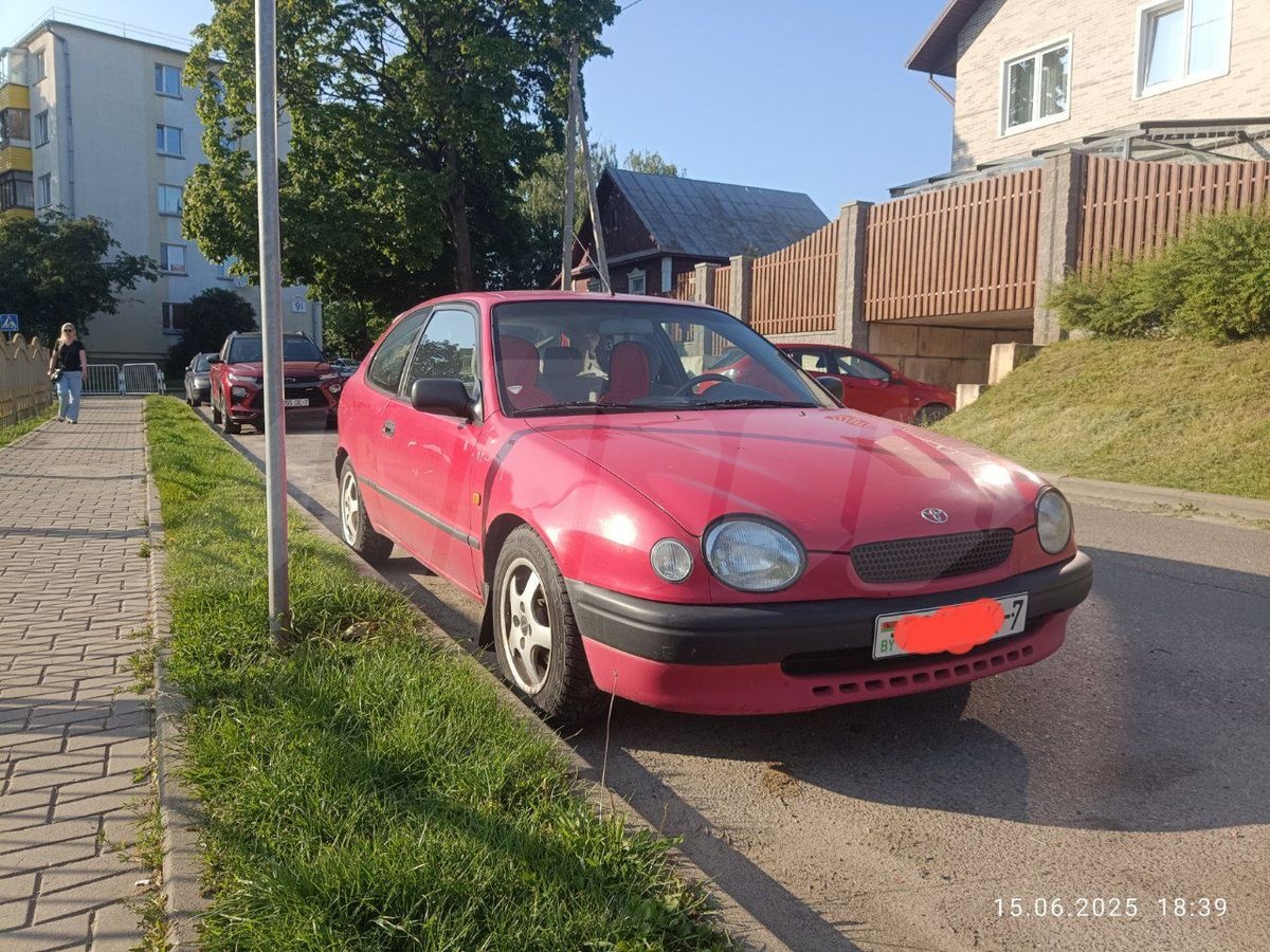 Toyota Corolla VIII (E110), 1997