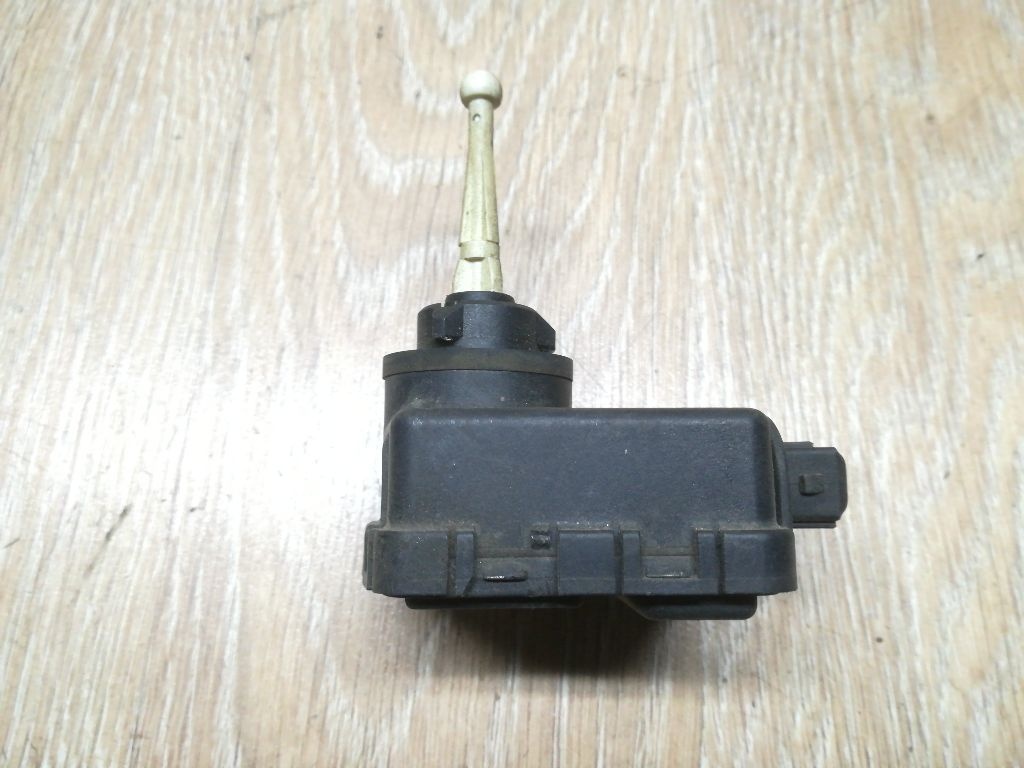 Корректор фар к Ford Escort 1999