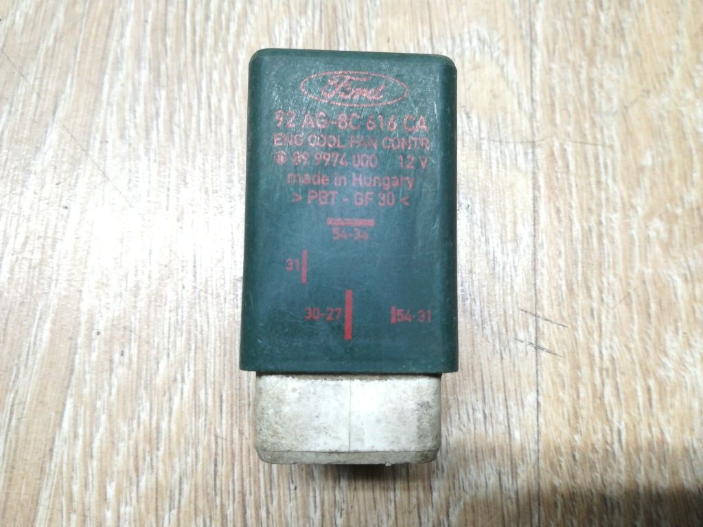 Реле вентилятора к Ford Escort 1995