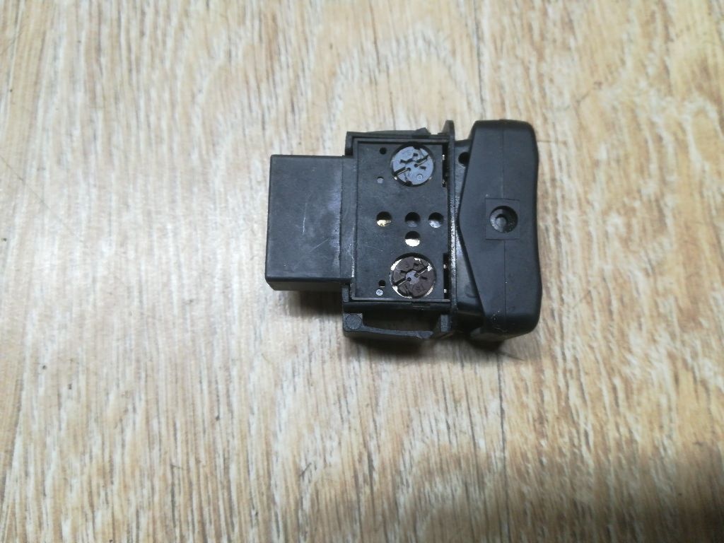 Кнопка  к Mazda Xedos 9 1997