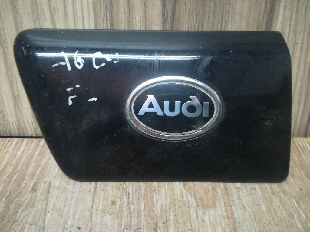 Молдинг крыла к Audi A6 1997