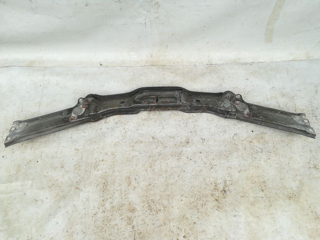 Рамка капота к Audi A6 1995