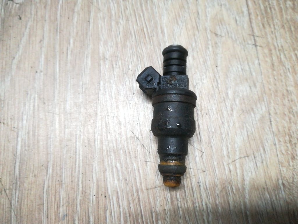 Форсунка к Audi 100 1993