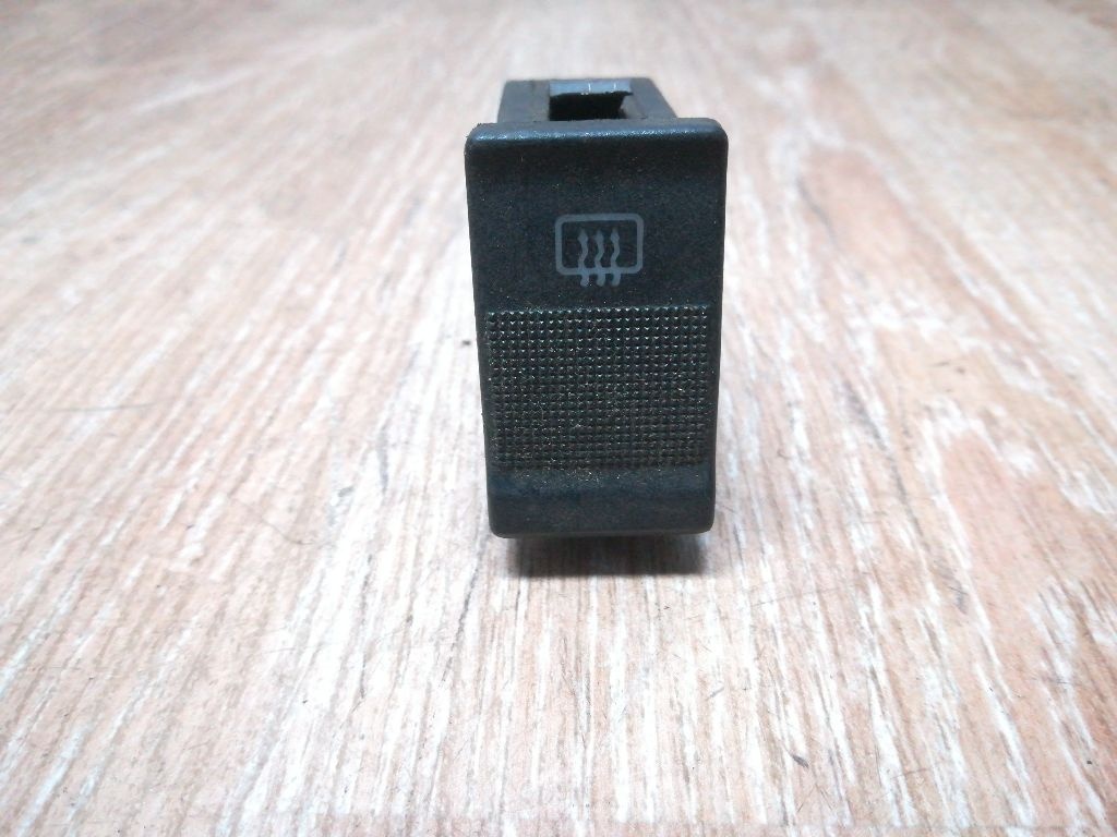Кнопка  к Audi 80 1996