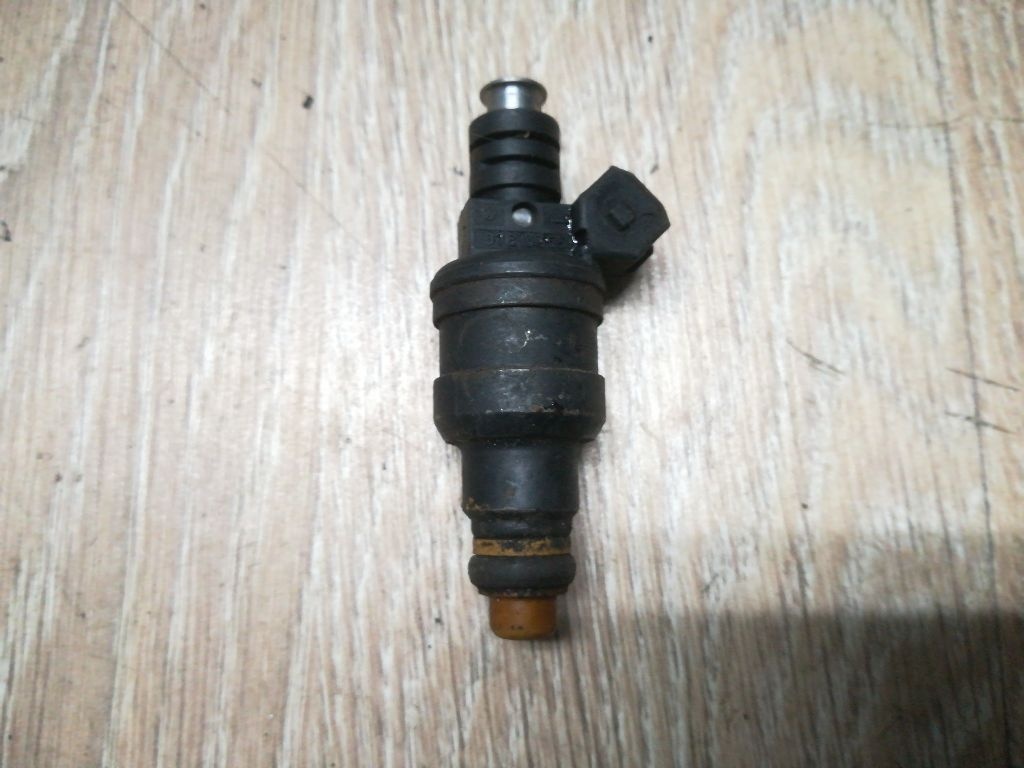 Форсунка к Audi 100 1993