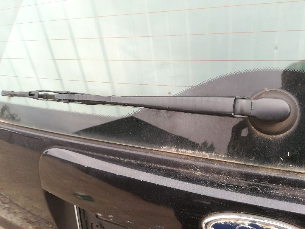 Щеткодержатель задний к Ford Mondeo 2006