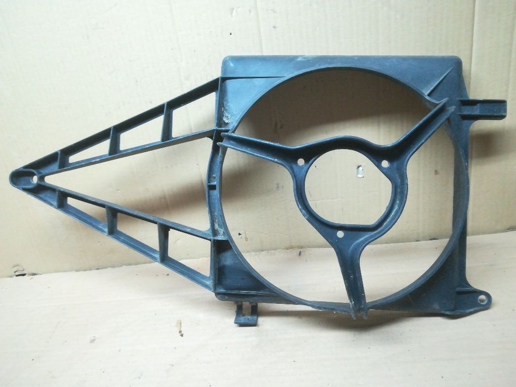 Диффузор вентилятора к Opel Astra 1997