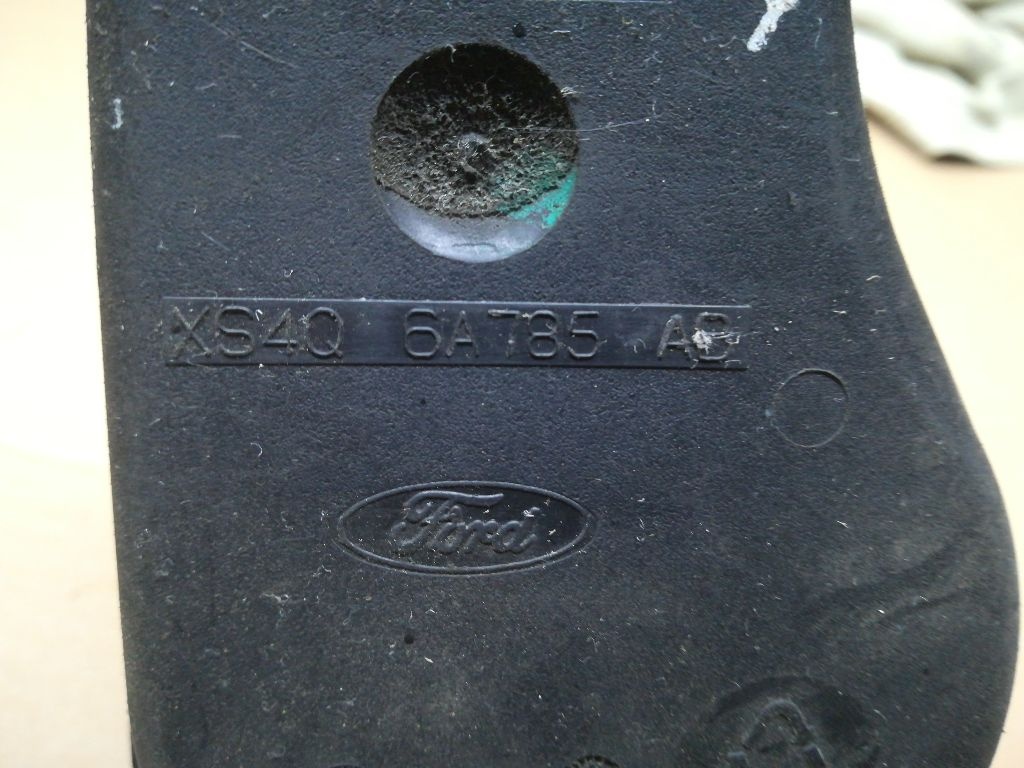 Маслоотделитель (сапун) к Ford Focus 2001