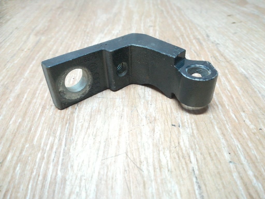 Петля двери к Audi A3 2011