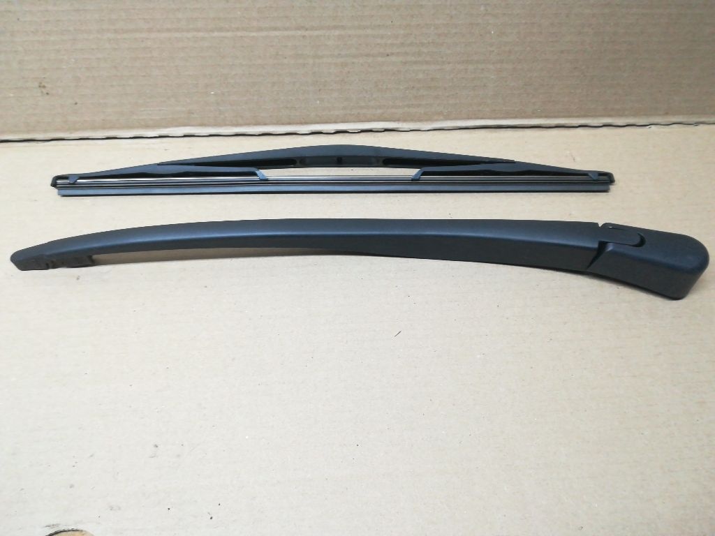 Щеткодержатель задний к Opel Astra 2003