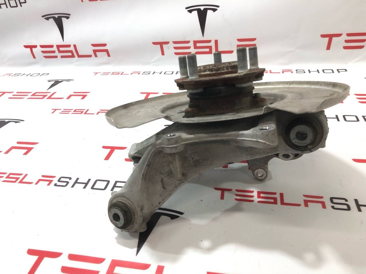 Кулак задний левый к Tesla Model 3 2022