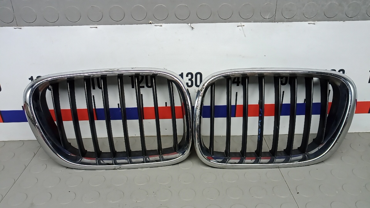 Решетка радиатора к BMW X5 2003