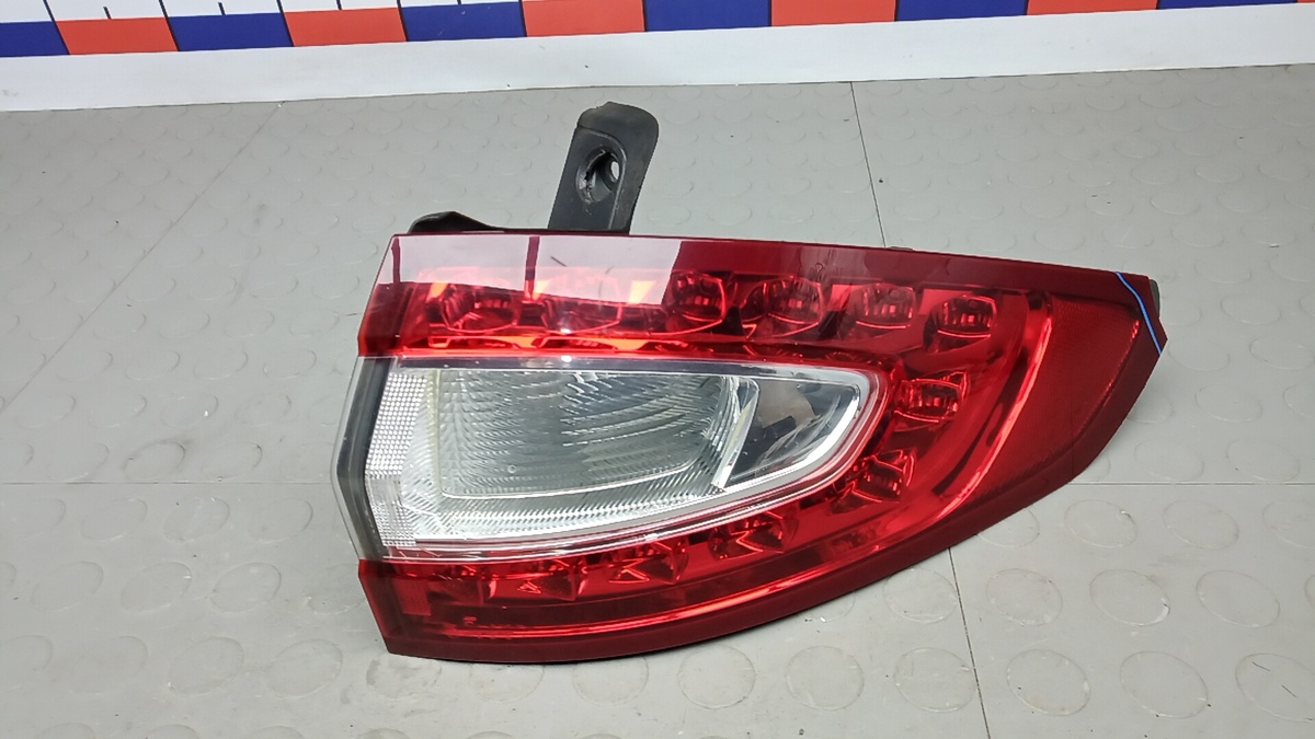 Фонарь задний правый к Ford Mondeo 2016
