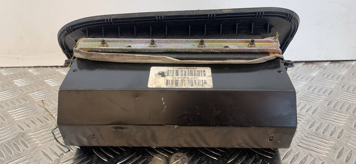 Подушка безопасности пассажира к Daewoo Rezzo 2001