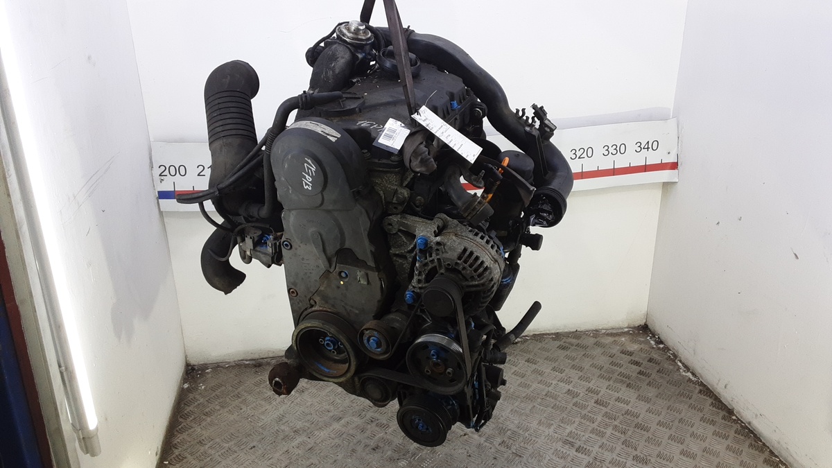 Двигатель к Audi A6 2003