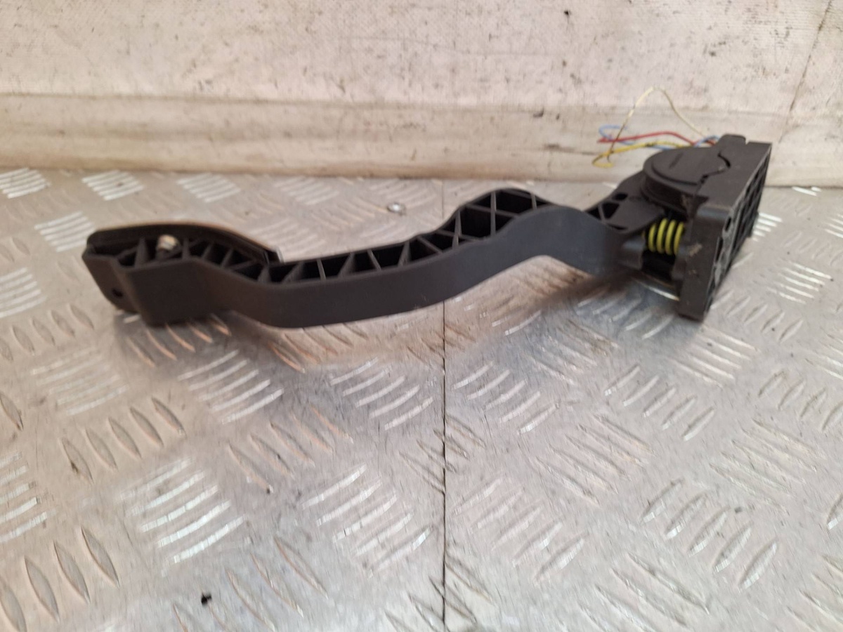 Педаль газа к Peugeot 206 2002