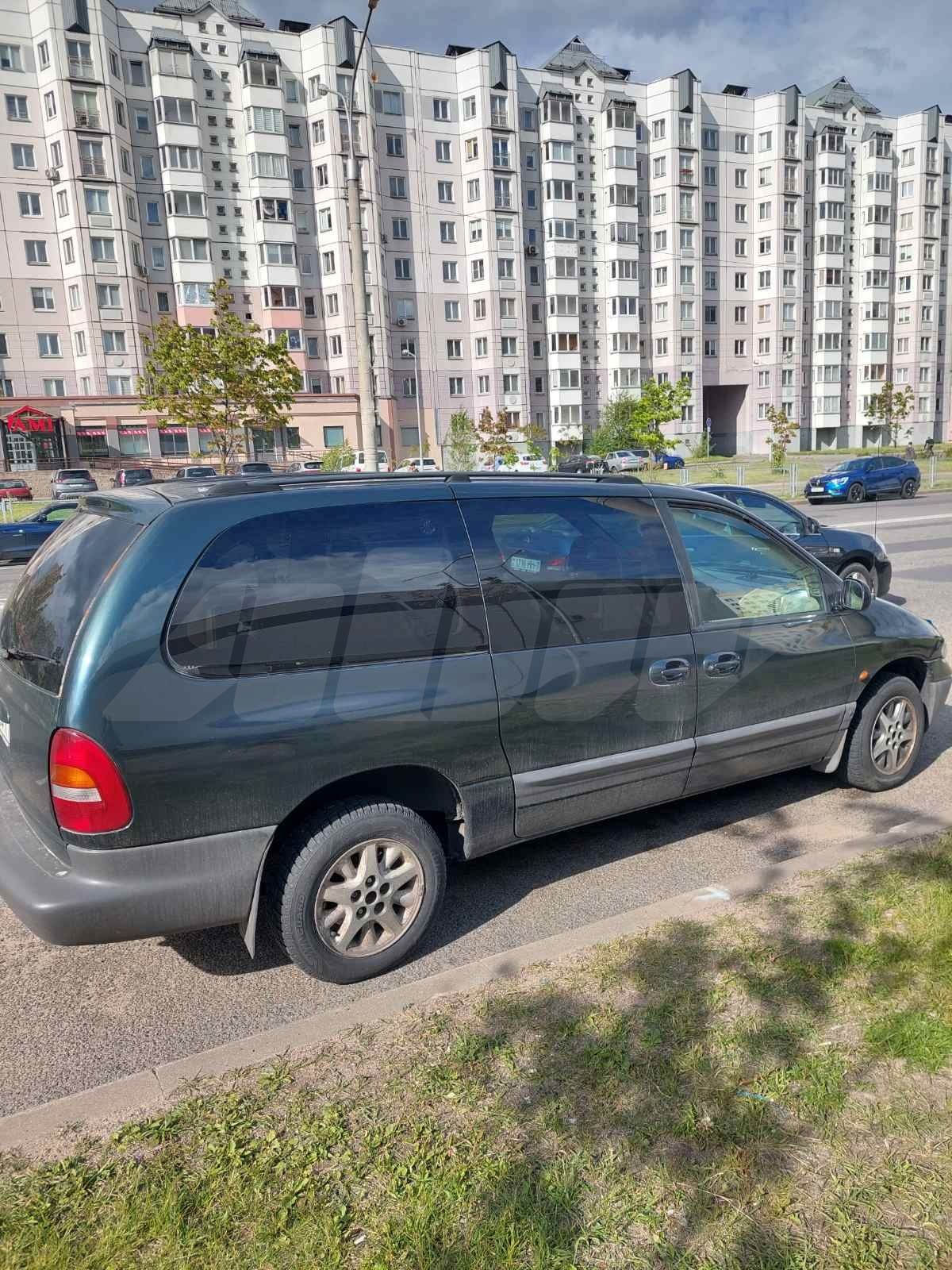 Chrysler Voyager III, 2000