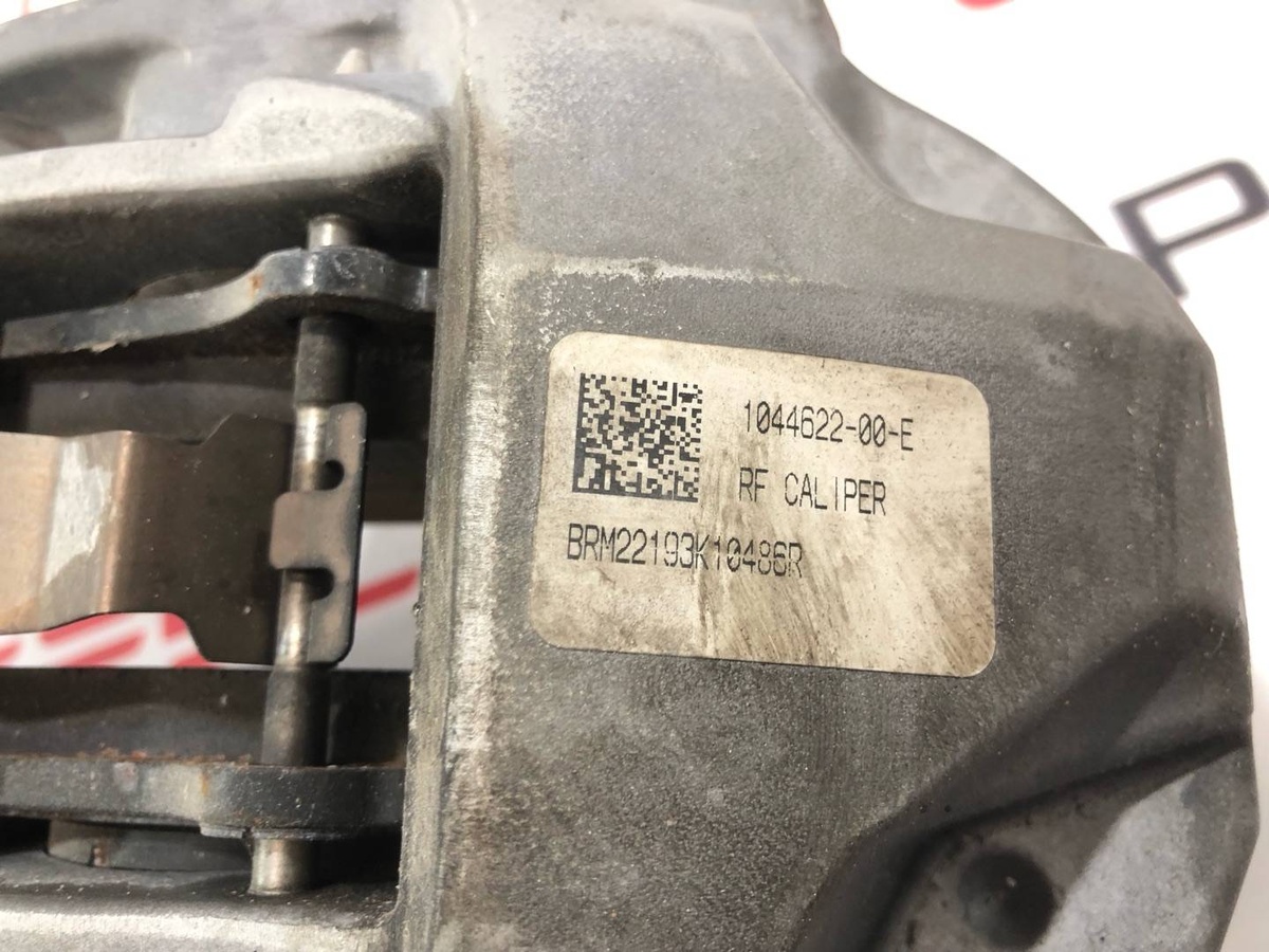 Суппорт передний правый к Tesla Model 3 2022