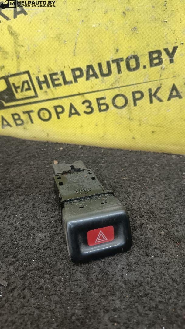 Кнопка  к Nissan Maxima 2000