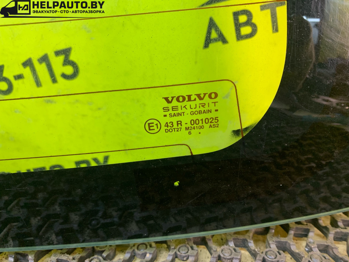 Стекло заднее к Volvo V40 1999