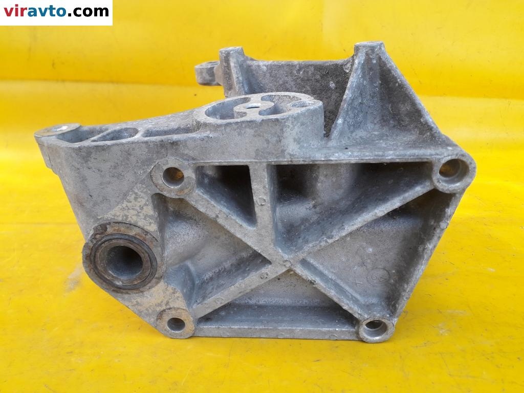 Помпа к Rover 620 1999