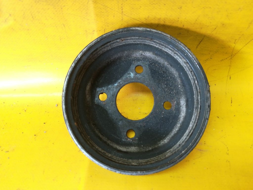 Шкив помпы к Mazda Xedos 9 1994