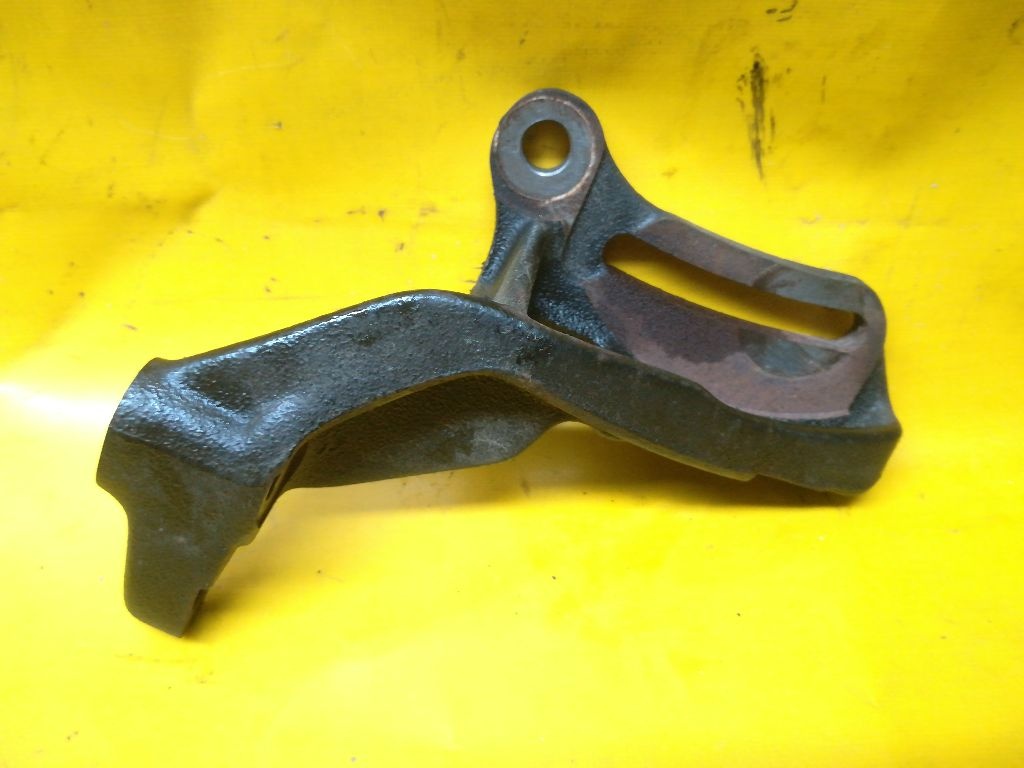 Кронштейн генератора к Honda Civic 1996