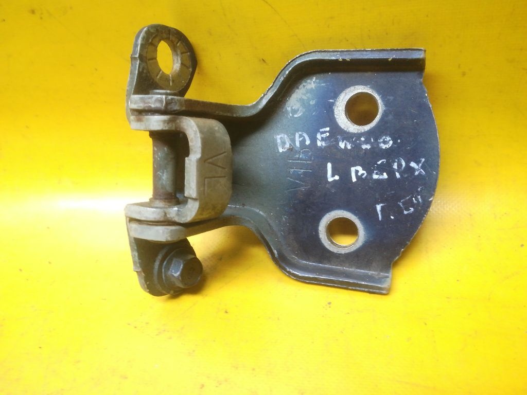 Петля двери к Daewoo Leganza 2000