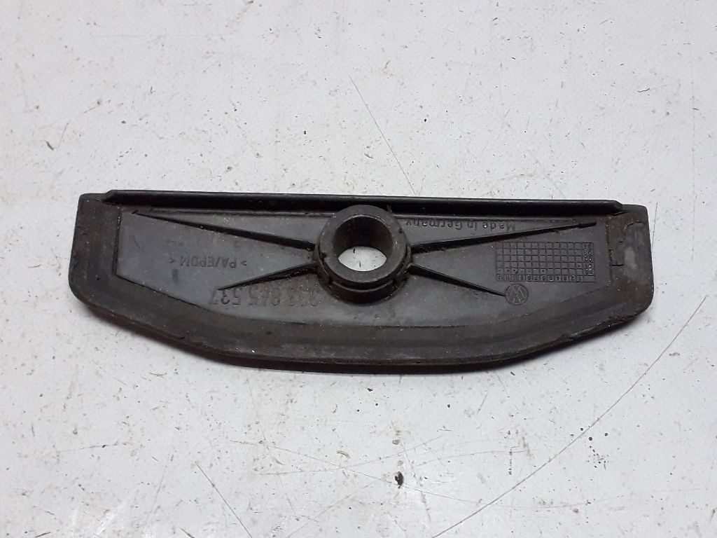 Пластик к Volkswagen Passat 1991