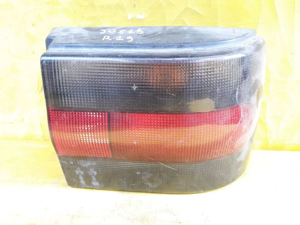 Фонарь задний правый к Renault 19 1995