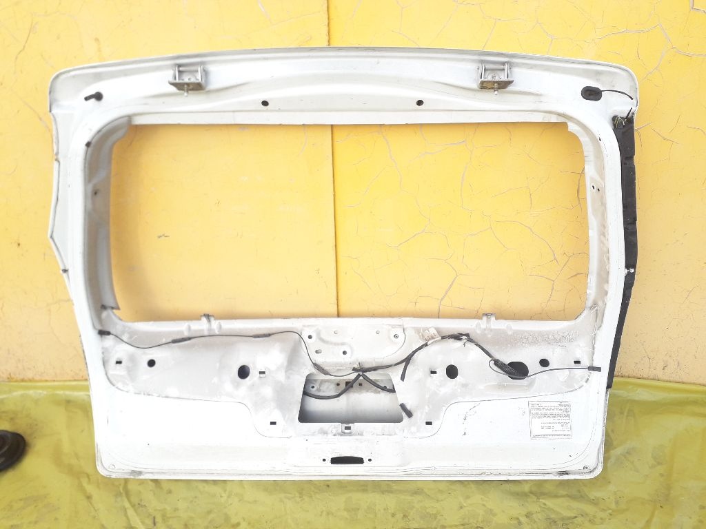 Крышка багажника (дверь 3-5) к Citroen C3 2003