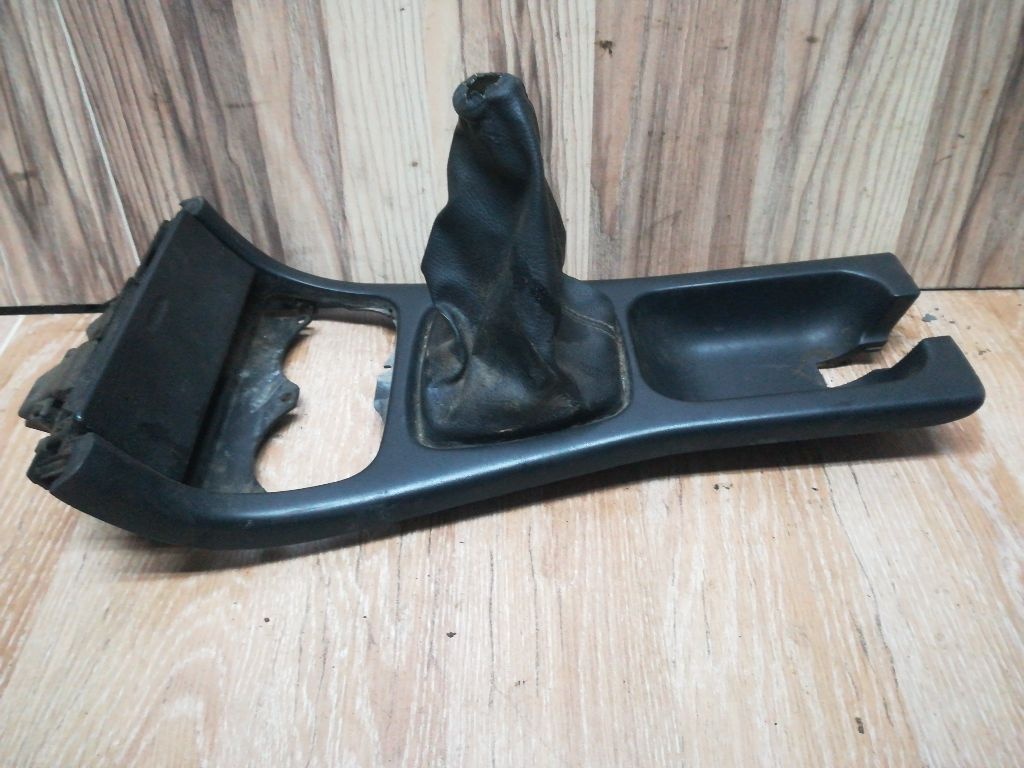 Подстаканник к Mazda 626 1995